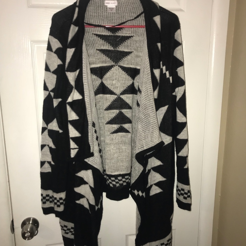 Tribal patterned cardigan